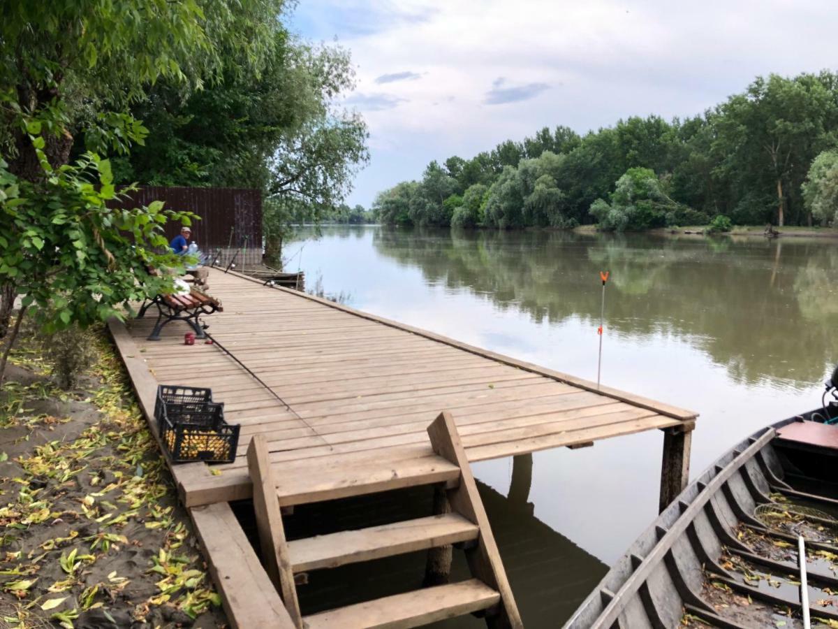 Troitskoye Рыбное Место酒店 外观 照片